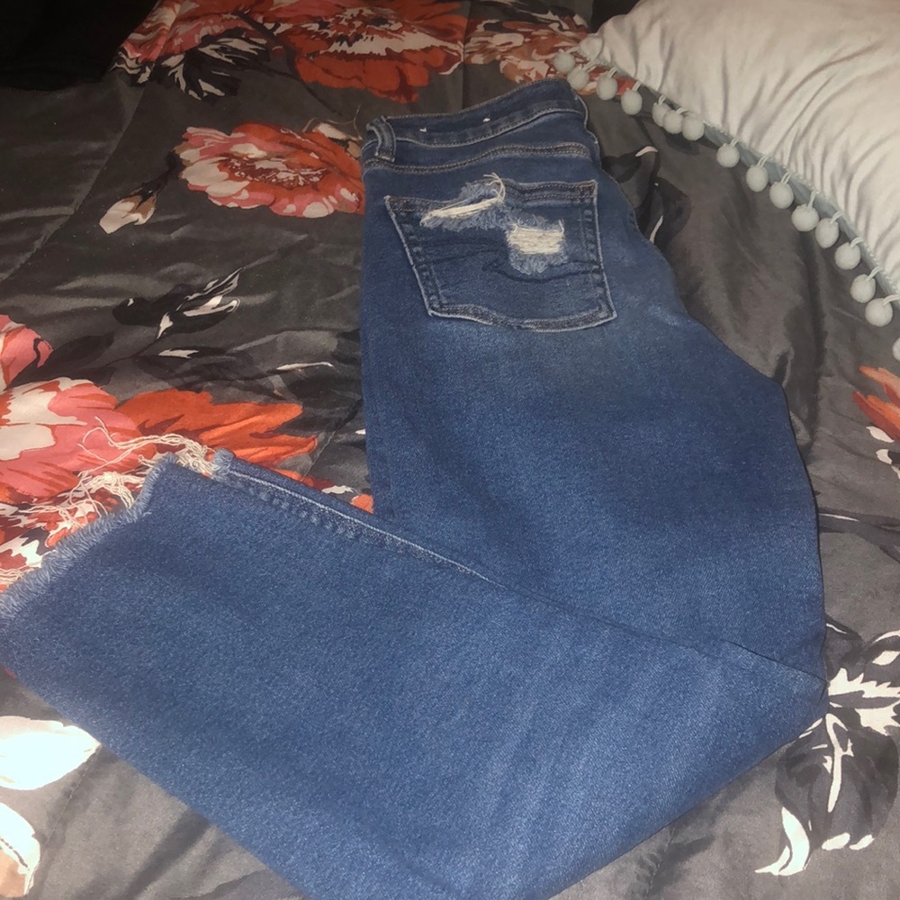 American eagle mom jeans